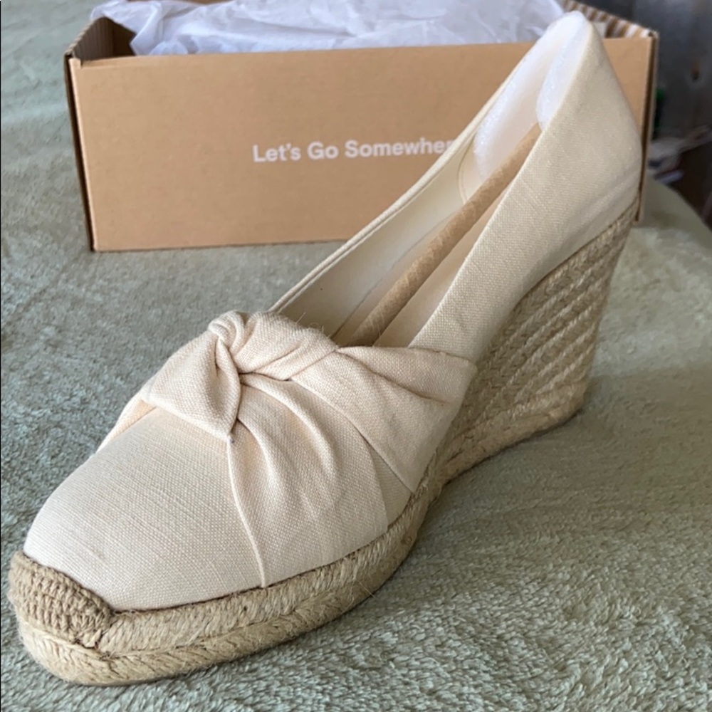 Ivory knotted Soludos wedges! Never worn!